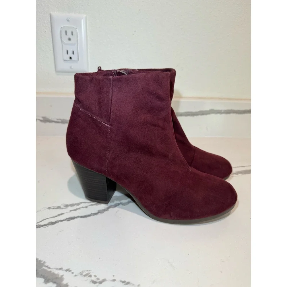 Old Navy Suede Booties Zip Up Heeled Boots Size 8 Wine Merlot‎